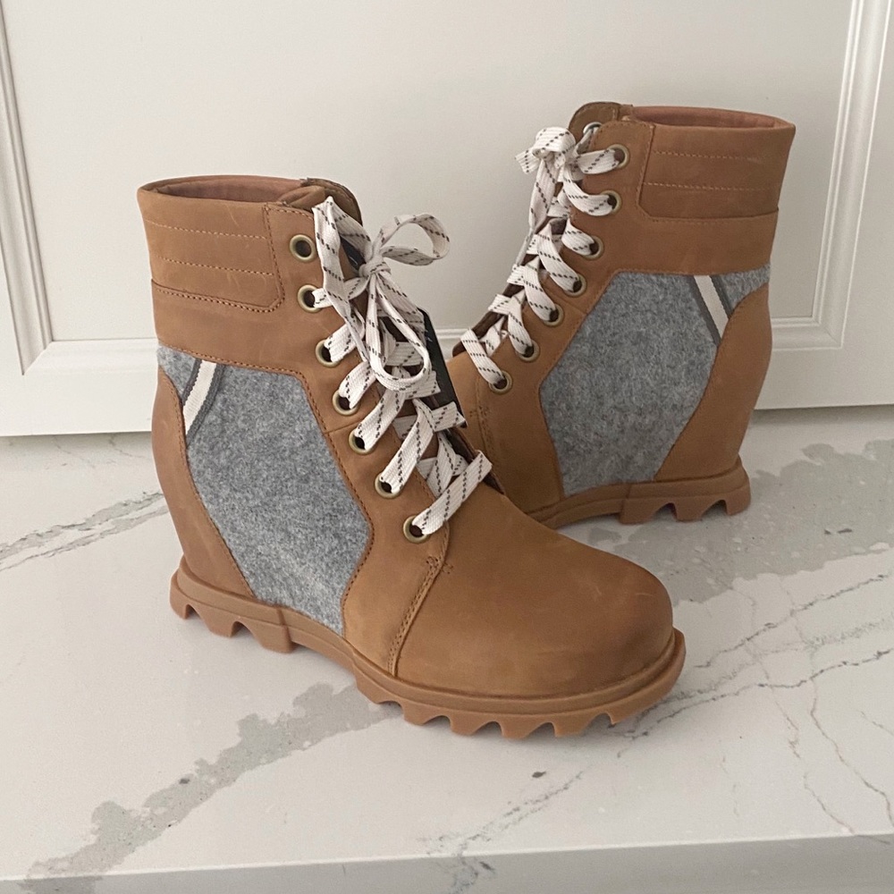 Sorel Joan of Arctic Wedge III Lexie Lace Up Boot